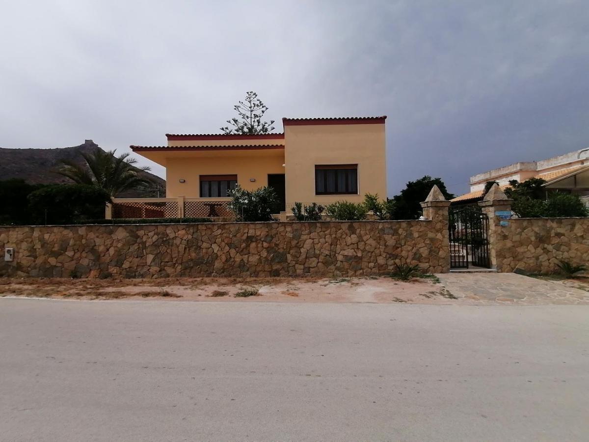 Villetta Scruscio Ri Mare Favignana Bagian luar foto